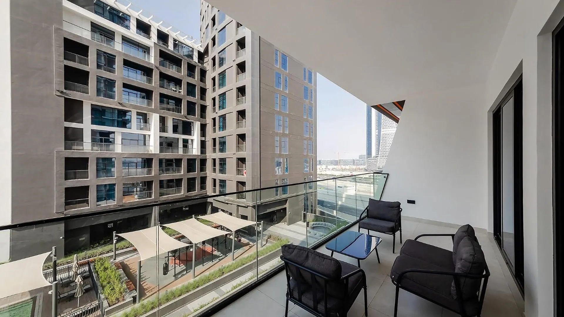 Cozy 1Bdr Apartment Binghatti Canal Business Bay ドバイ 0*,  アラブ首長国連邦