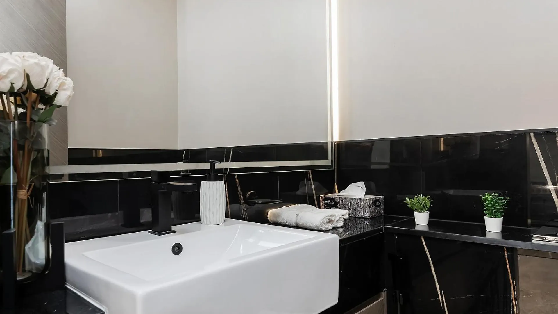 Cozy 1Bdr Apartment Binghatti Canal Business Bay دبي الإمارات العربية المتحدة