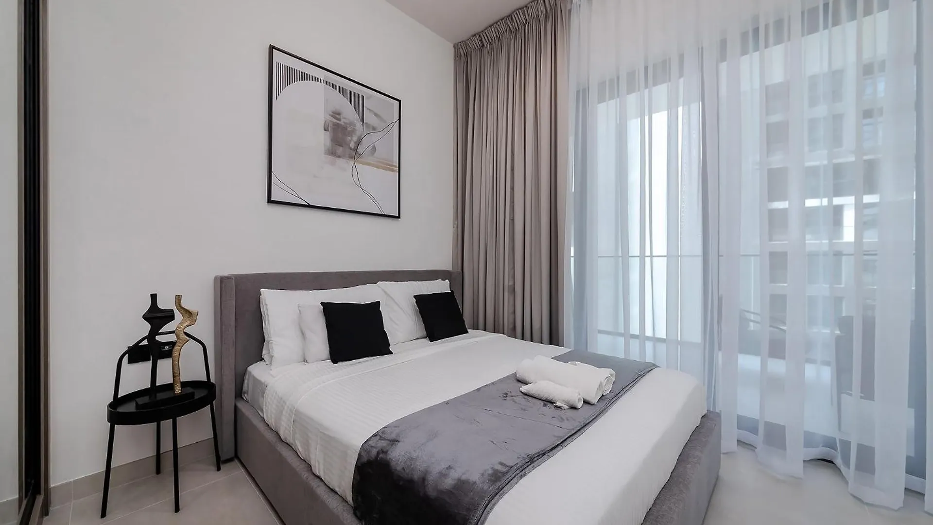 Cozy 1Bdr Apartment Binghatti Canal Business Bay دبي