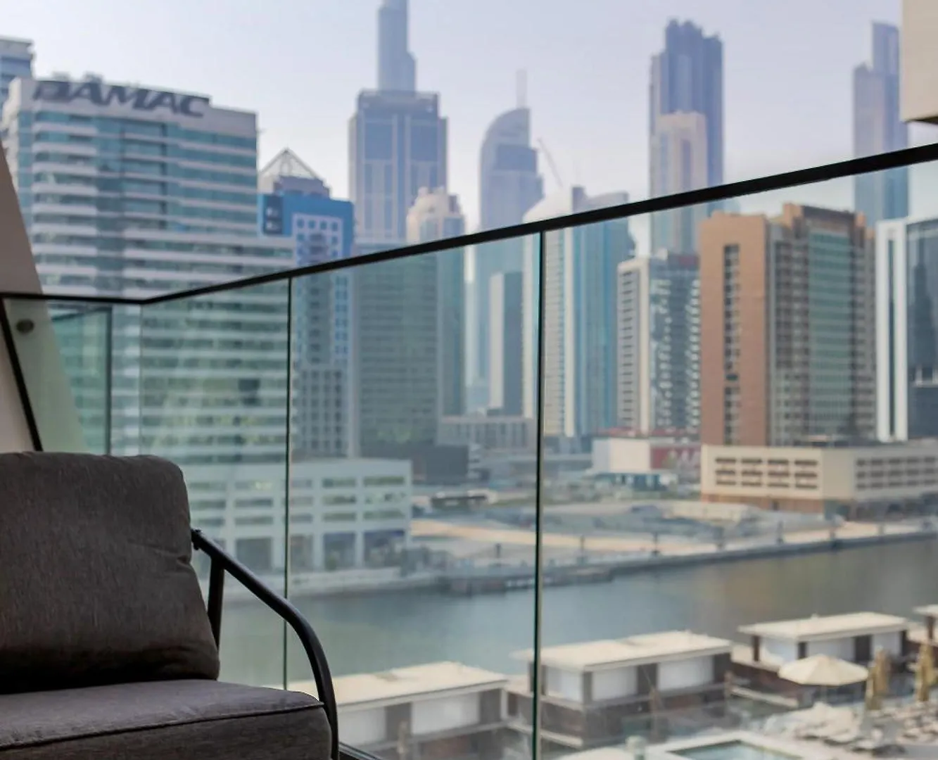 Cozy 1Bdr Apartment Binghatti Canal Business Bay دبي